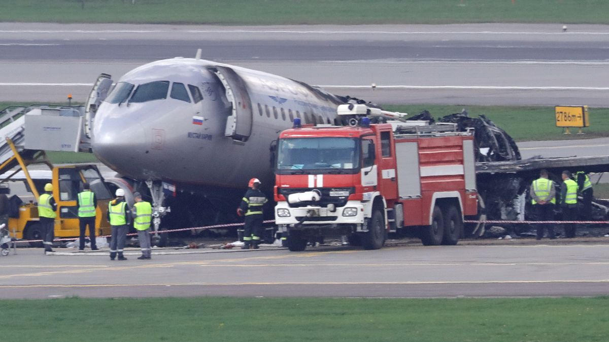 Ruské letadlo muselo nouzově přistát. Pilot dostal infarkt